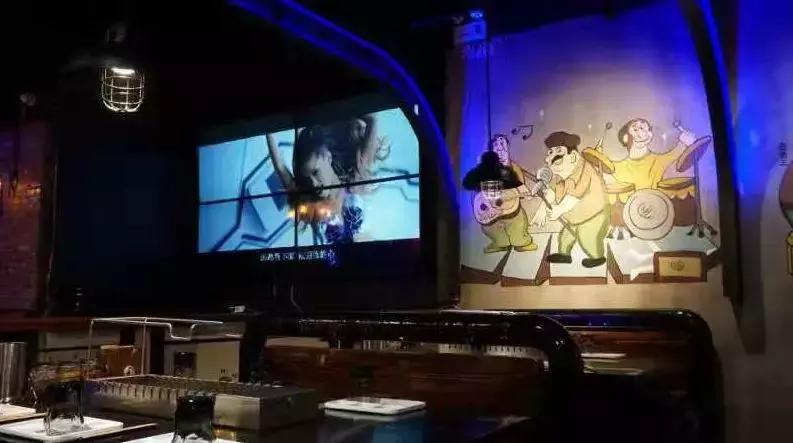 秋冬转凉吃啥?三个丑皮匠带你从上海吃到东南亚,这家烧烤不简单