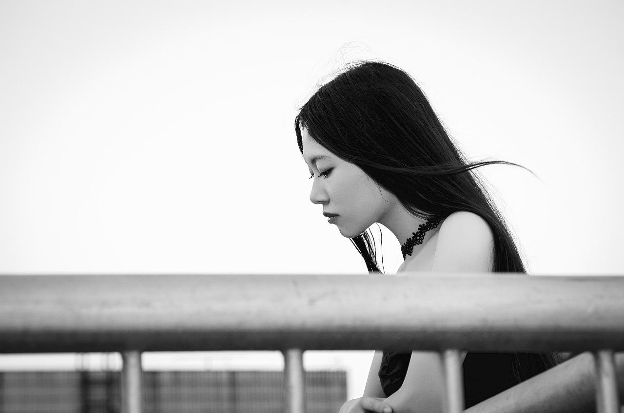 是我克死了丈夫吗？