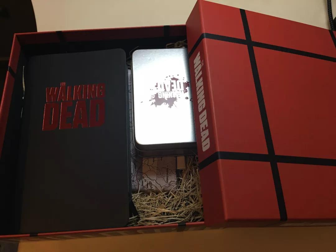 胆量悬殊的二人