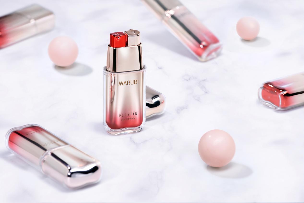 显老的鱼尾纹赶也赶不走？这种方法安全又见效！