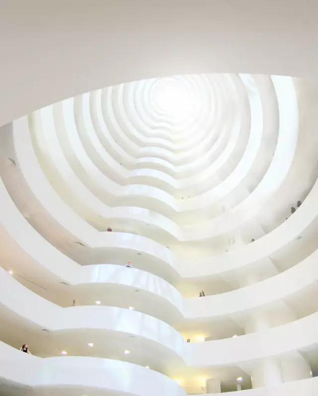 跨度最长的大楼,脑洞清奇180度转弯