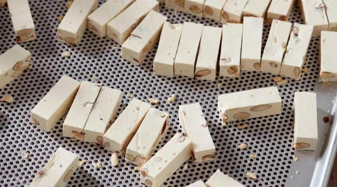 去港澳游买啥东西划算,去港澳有哪些需要买的商品