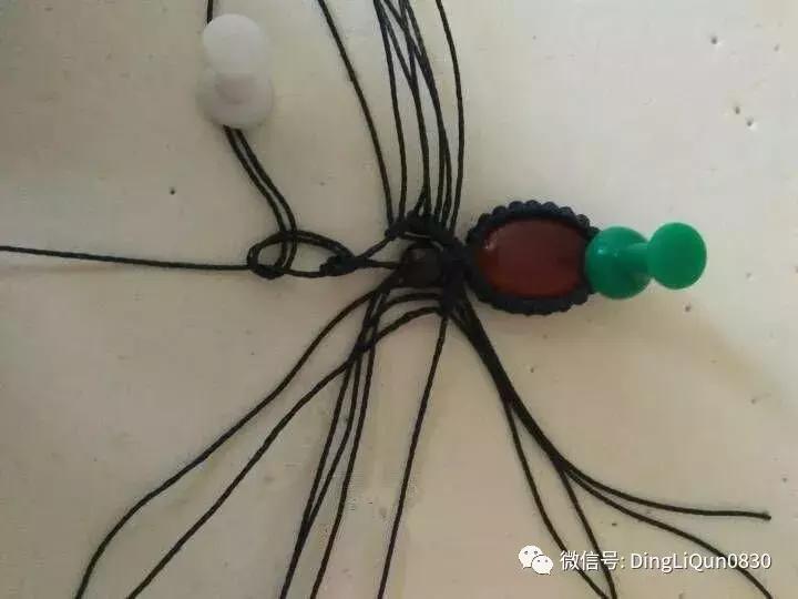绳编宝石吊坠教程,石头吊坠穿珠子编绳教程