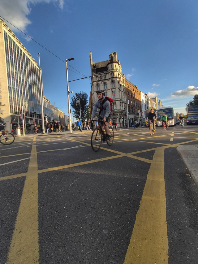 内外兼修软硬兼备vivox23评测,vivox23上手体验感觉好吗