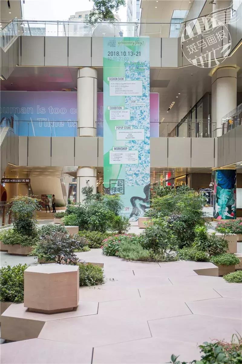 上海时装周潮流大秀,上海时装周快闪视频