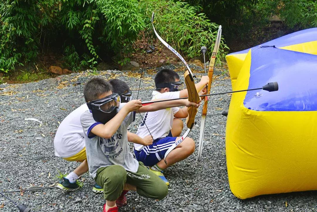 这片媲美京都的红叶之森只藏15栋梦幻树屋，杭州1.5h直达！