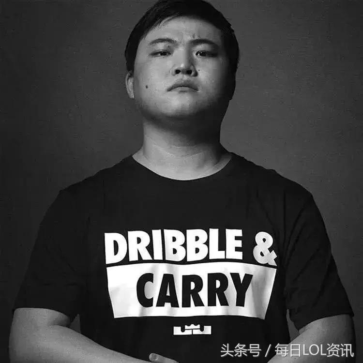 uzi和耐克签约,uzi耐克代言视频