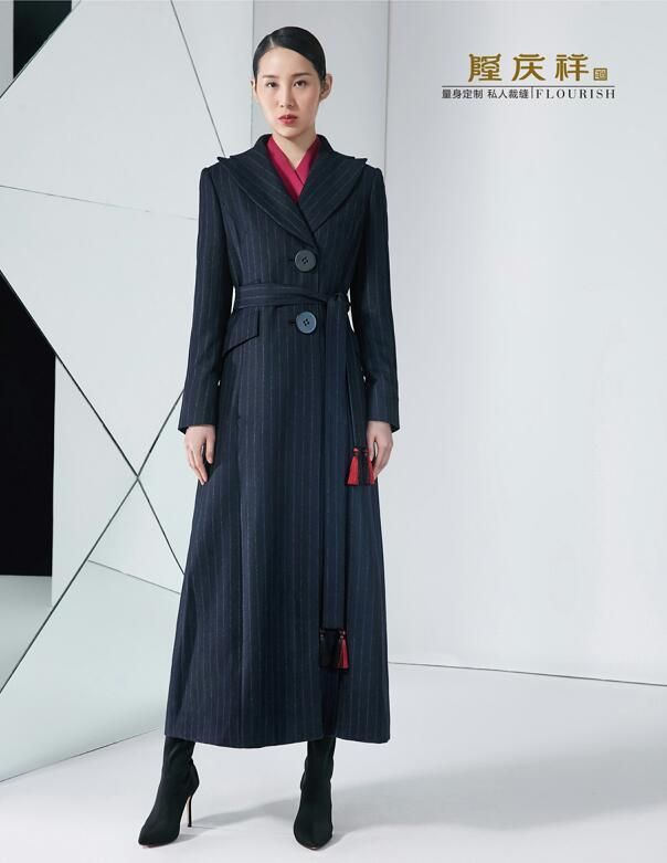 羊绒大衣含羊绒与不含羊绒咋区别,纯羊毛面料的羊绒大衣好吗