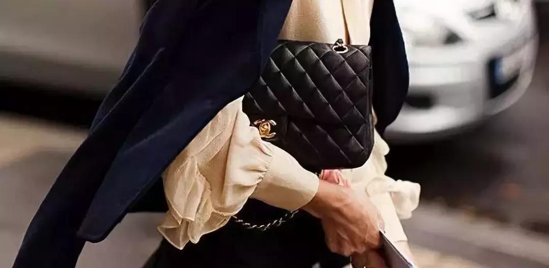 女人买名牌包的心理,女人买包完整版