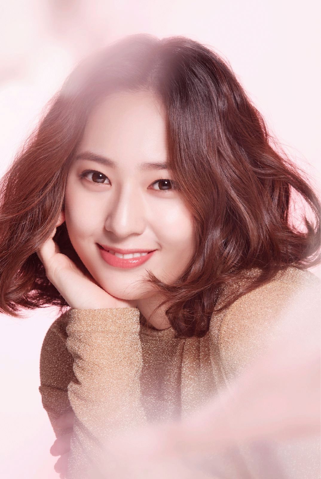 这个女明星，脸这么臭，话这么少，怎么还这么多人爱？