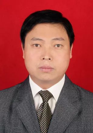 同圆梦，喜甘霖普降，盛世吉祥！