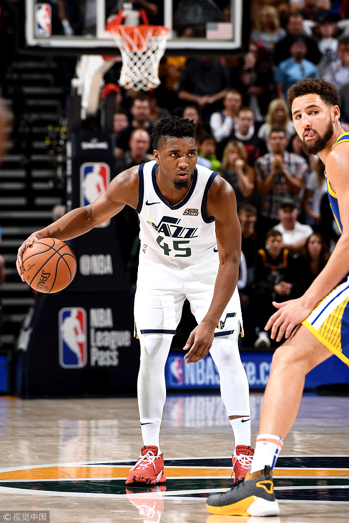 NBA今日球鞋精选：杜兰特蜜汁审美自创鸳鸯鞋安踏为汤神出新款