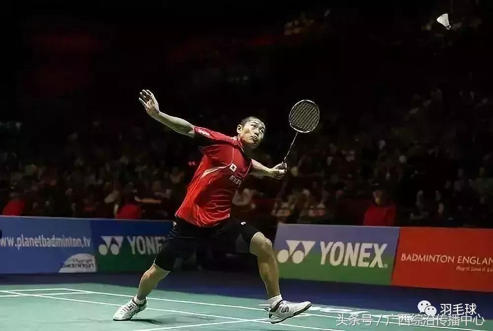 打羽毛球被动球打不到后场怎么办,羽毛球正手后场被动处理