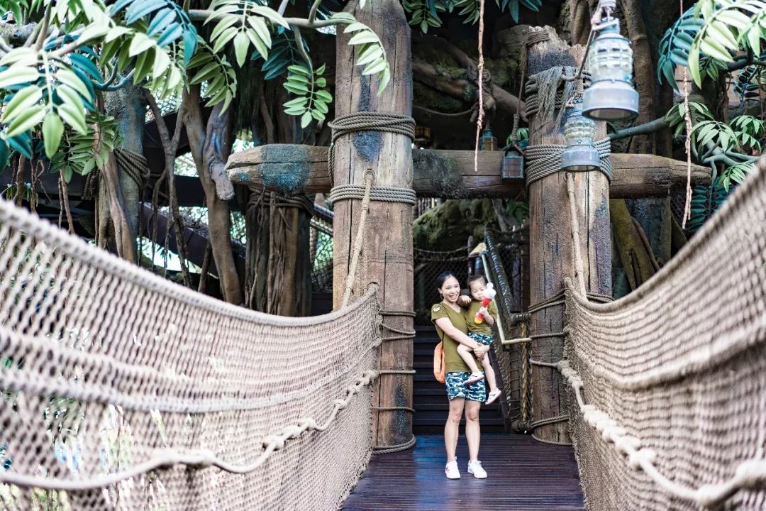 小小布历险记,香港迪士尼小小世界游记