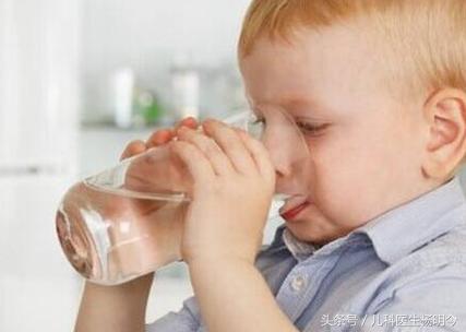 小儿鹅口疮鉴别,小儿鹅口疮症状病因及治疗