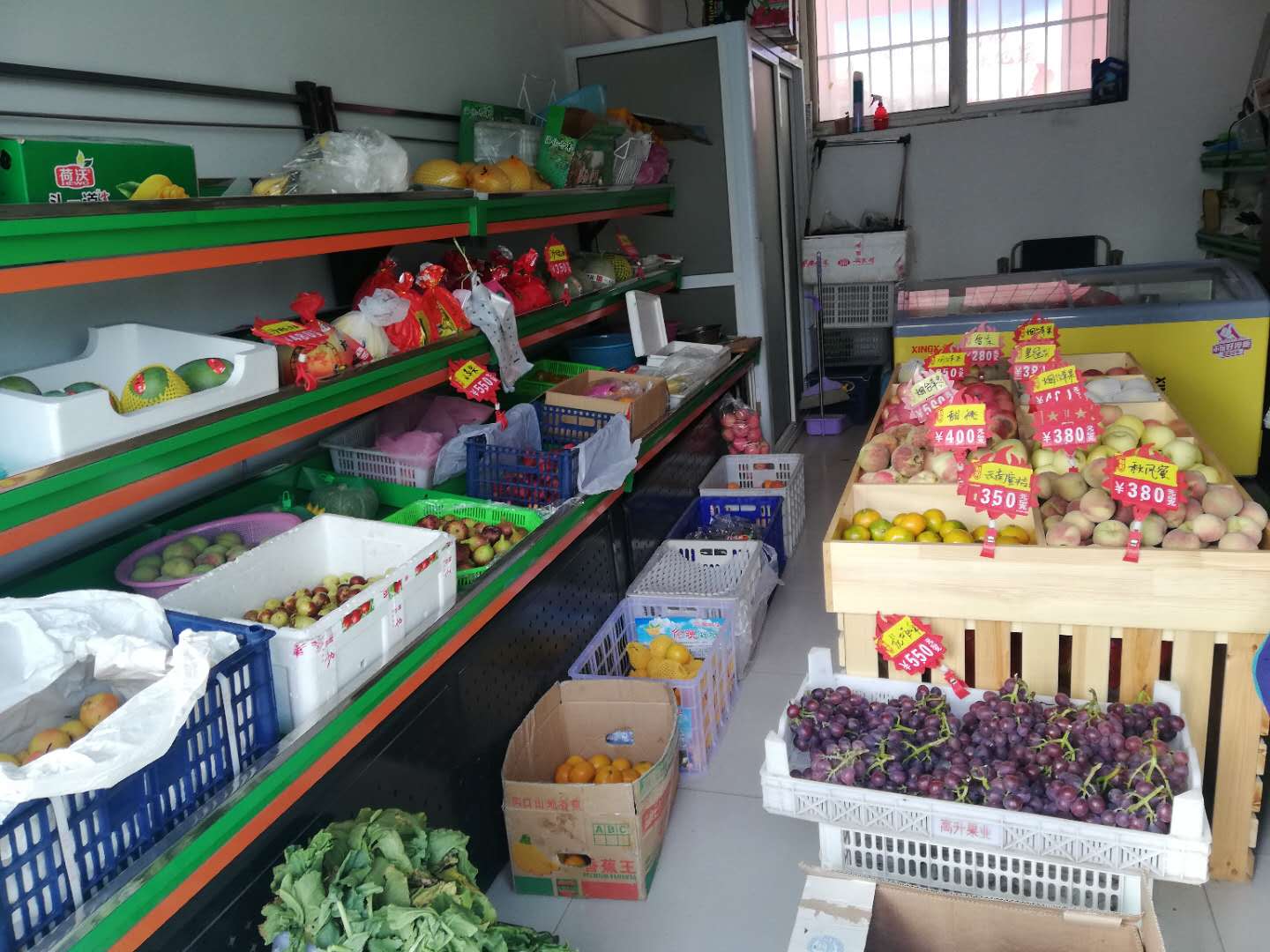 开家果蔬店得投多少钱,开果蔬店赚钱吗