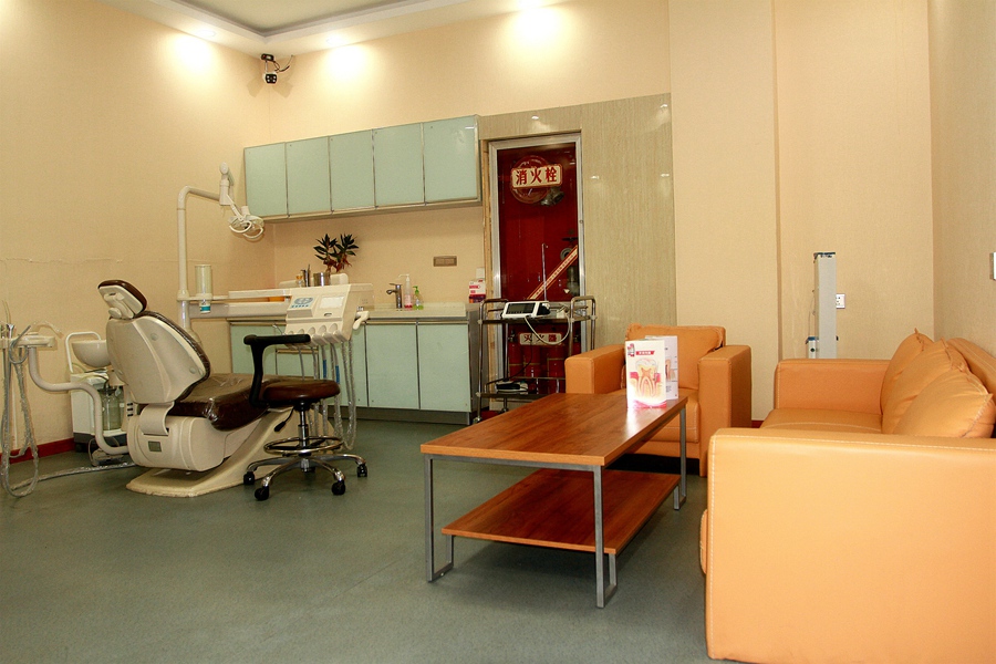 师姐驾到知乎,西安交大一附院内科护士张贝贝