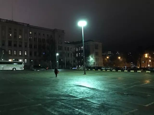 如何在芬兰摆摊赚欧元-自由公路芬兰站之赫尔辛基跨年