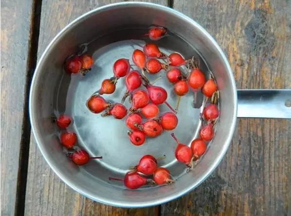 有了全世界3秒卖一瓶的“液体黄金“，干燥、长痘就与你无缘了！