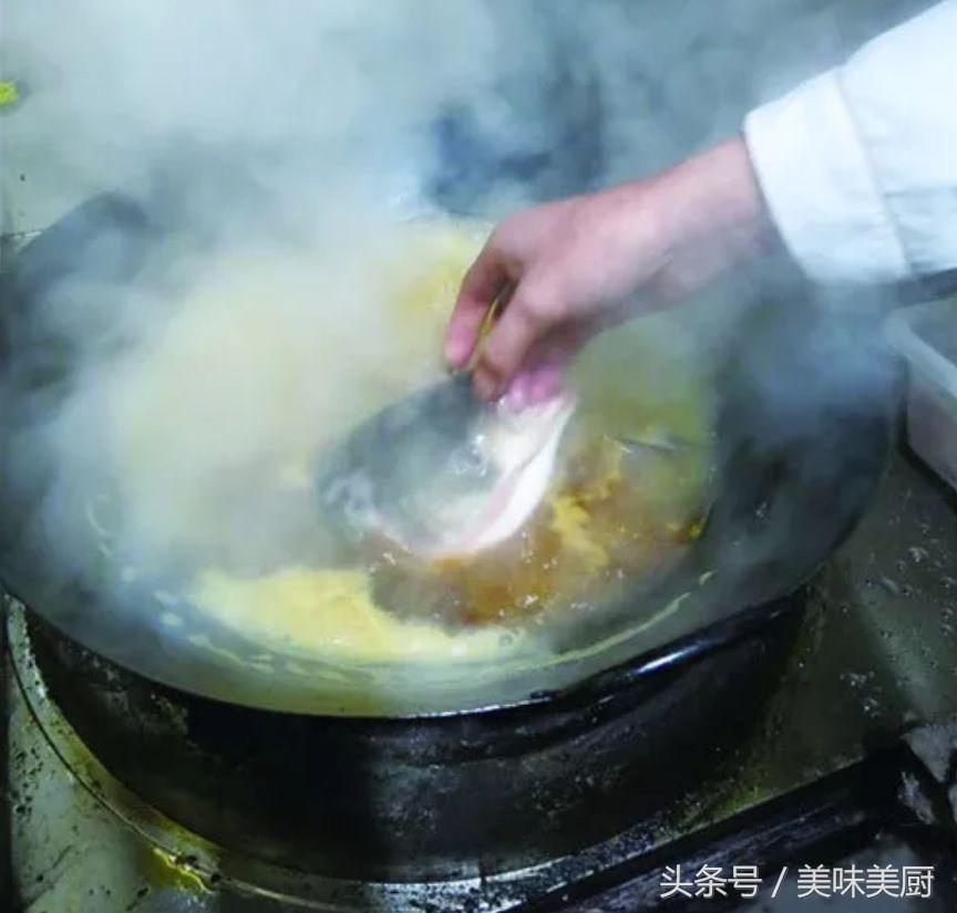鱼火锅最正宗的做法,爱吃鱼的朋友看过来