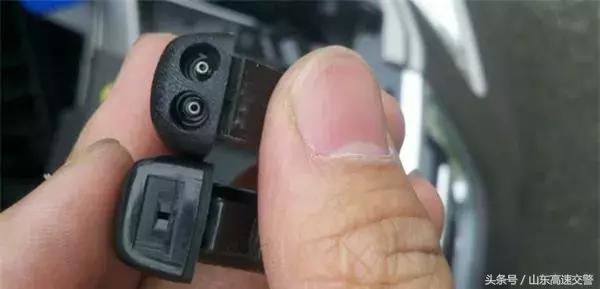 如何调节玻璃水喷的方式,零跑玻璃水喷射角度怎么调