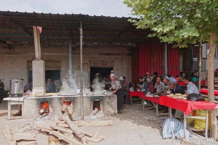 令人大开眼界的车,喀什牛羊大巴扎有意思吗