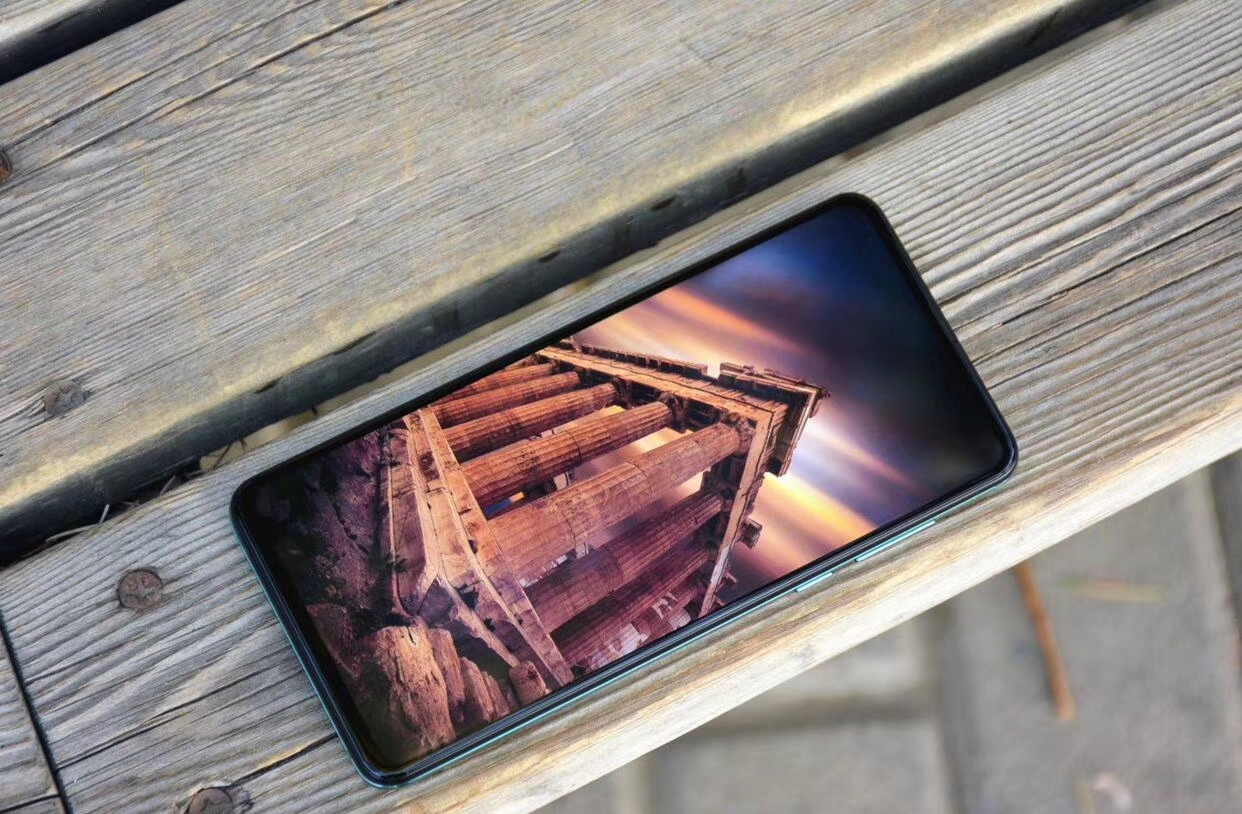 小米mix3目前值得购买吗,小米mix3和荣耀magic2哪个好