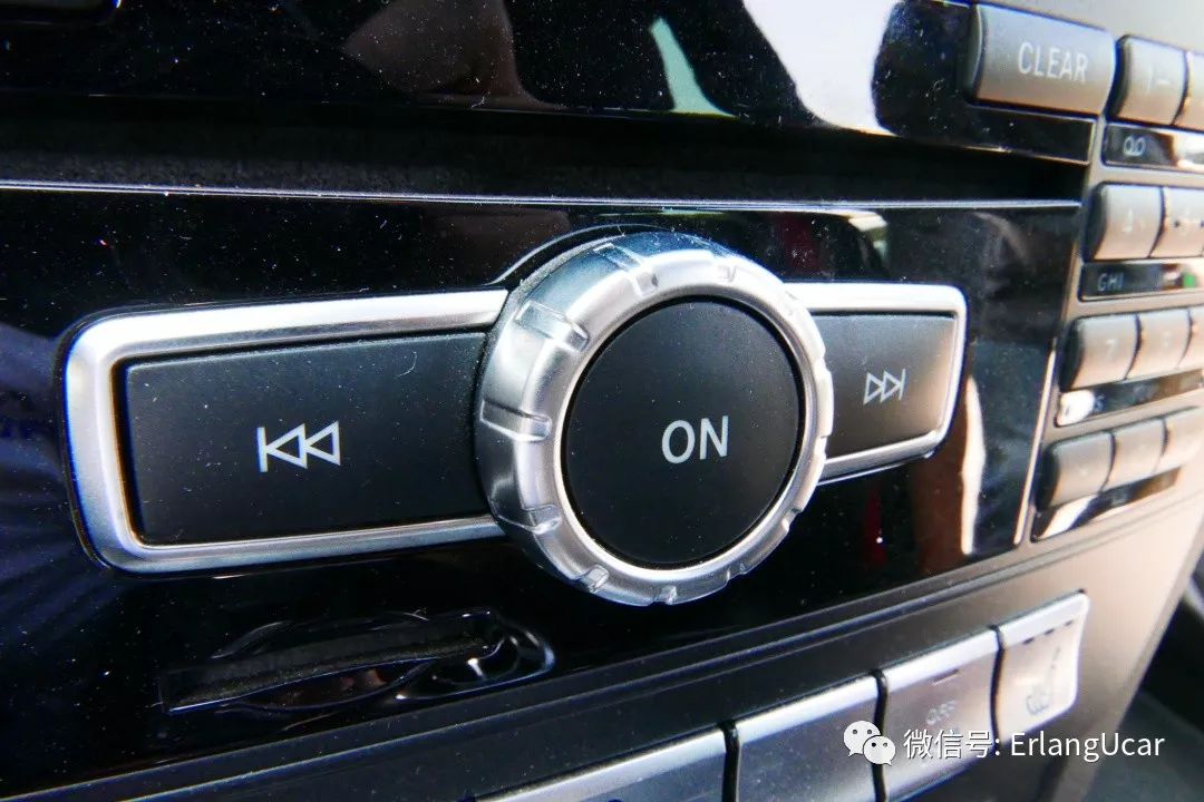 w204奔驰c300coupe,奔驰w204c200旅行版