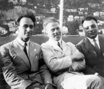 玻尔年轻时,玻尔年轻时的样子