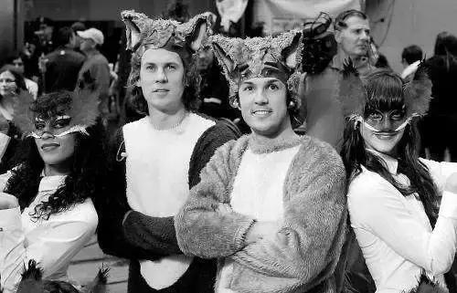 低智视频刷屏朋友圈：娱乐正在杀死第一批00后