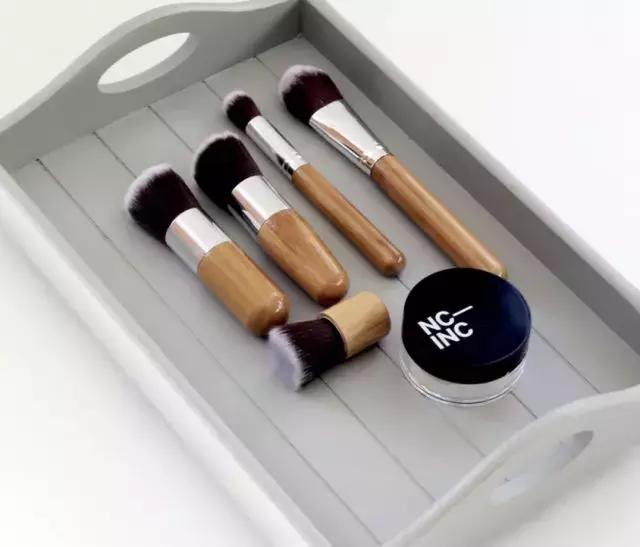 在朋友圈卖代购化妆品合法吗,在朋友圈买化妆品可靠吗