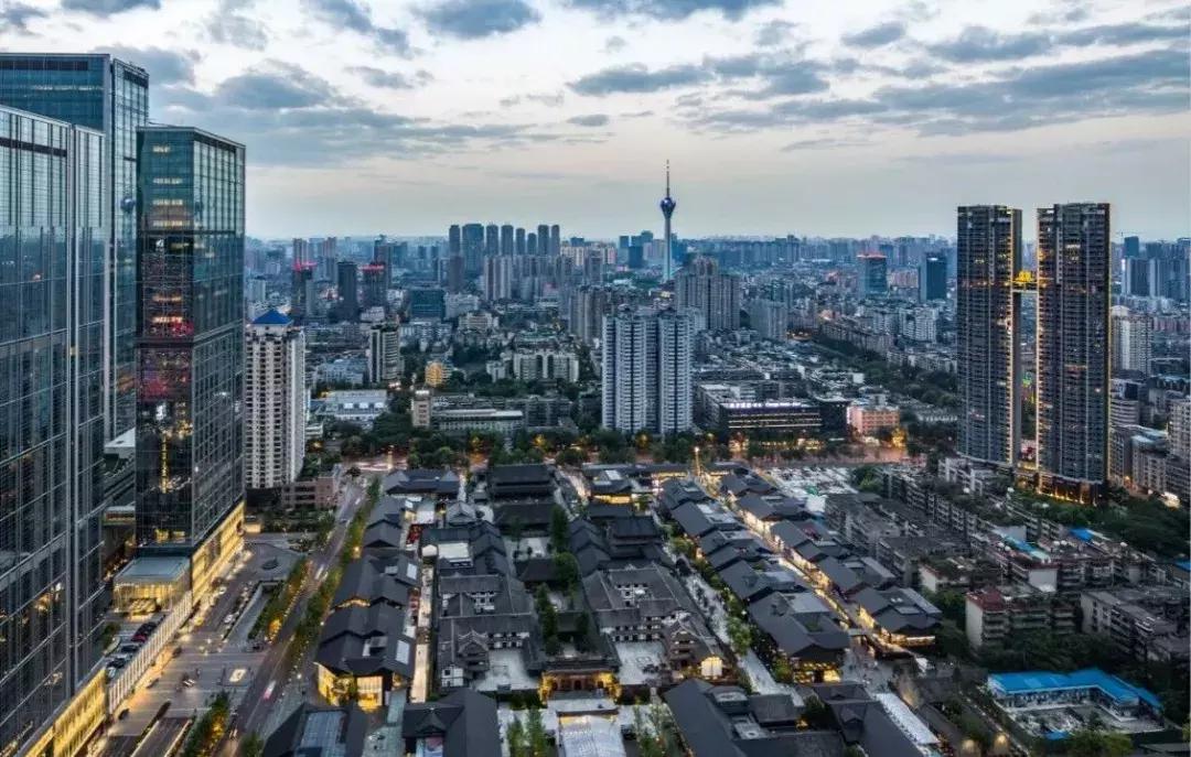 成都武汉晋级一线城市,成都离一线城市有多远