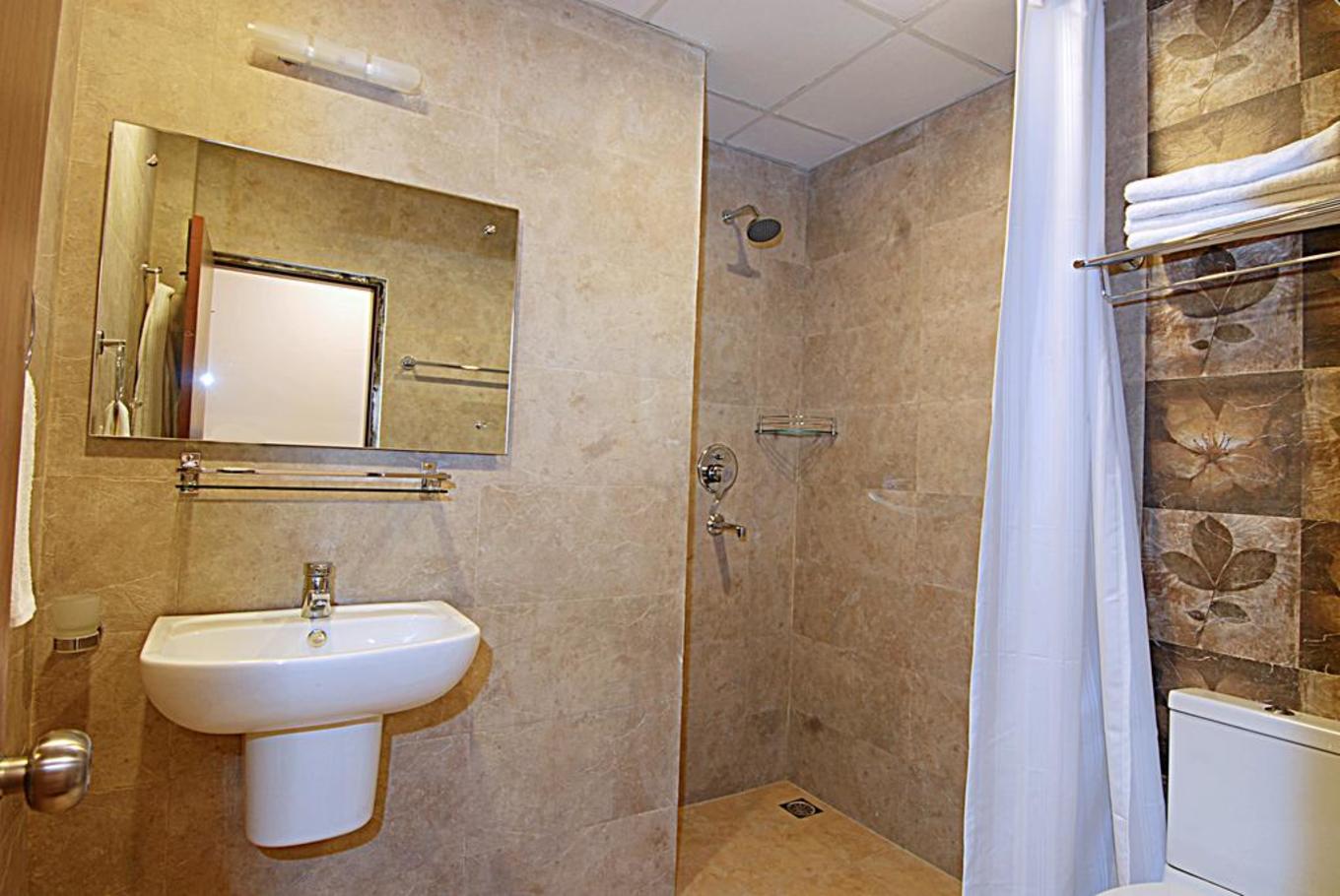 2万元旅游攻略,2万元国内旅游攻略