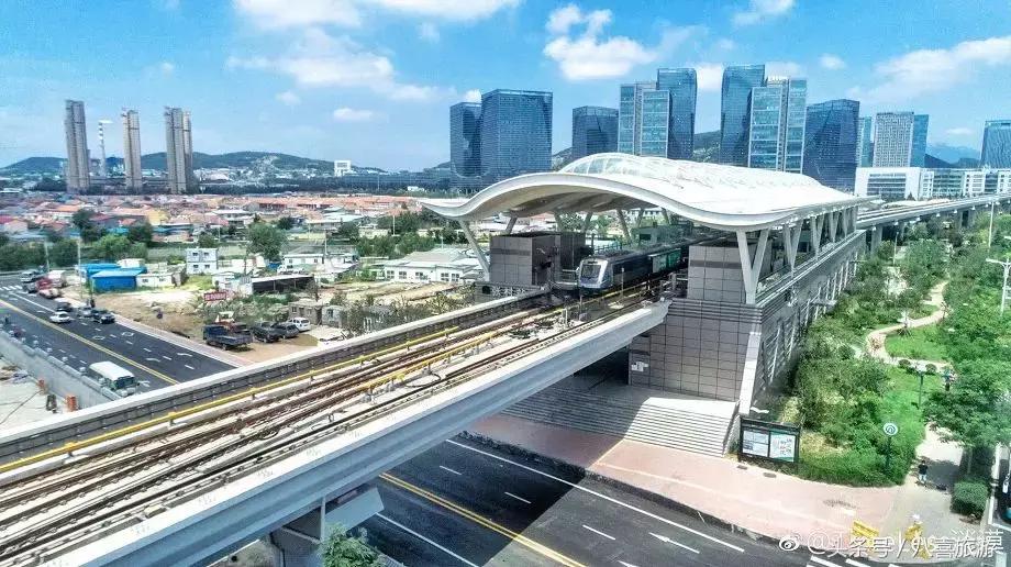 老外游崂山,坐青岛11号线去崂山