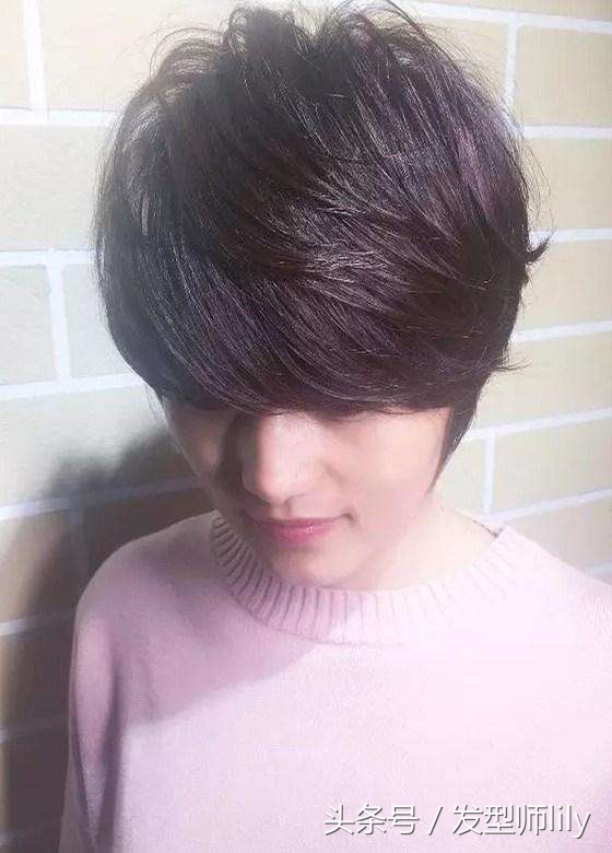 适合发量多且蓬的短发烫,露耳短发蓬松烫什么样的