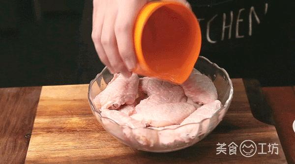 腌制鸡翅需要多久才能入味,如何让腌制鸡翅快速入味