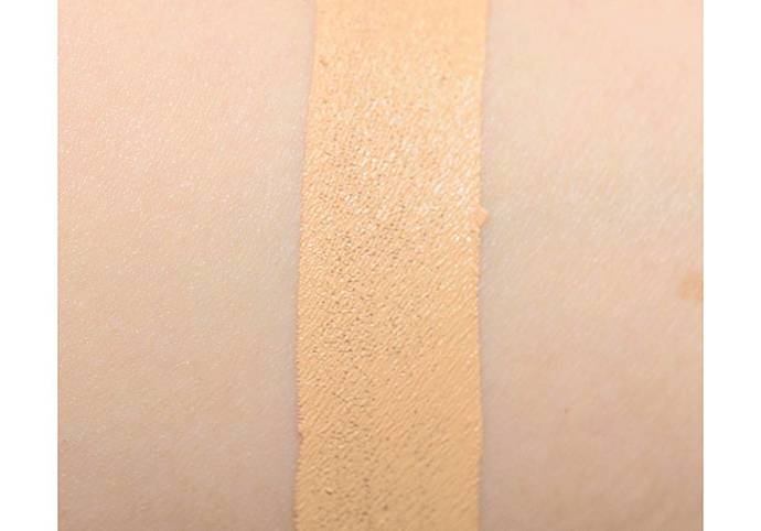 秋冬不卡粉脱妆的粉底液 (不易暗沉和脱妆的粉底)