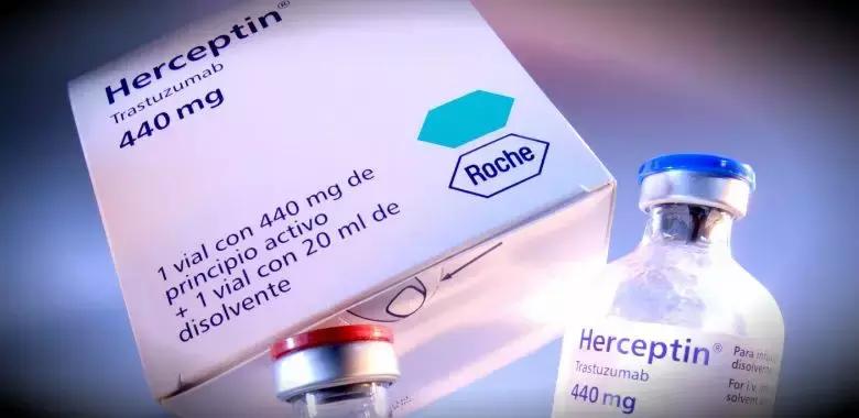 主持人李咏经过17个月的抗癌治疗,著名主持人李咏患的是什么癌症