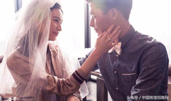 周生生promessa对戒多少钱,周生生promessa对戒寓意