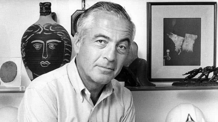 刘嘉玲有这么多钱买衣服吗,刘嘉玲香港购物