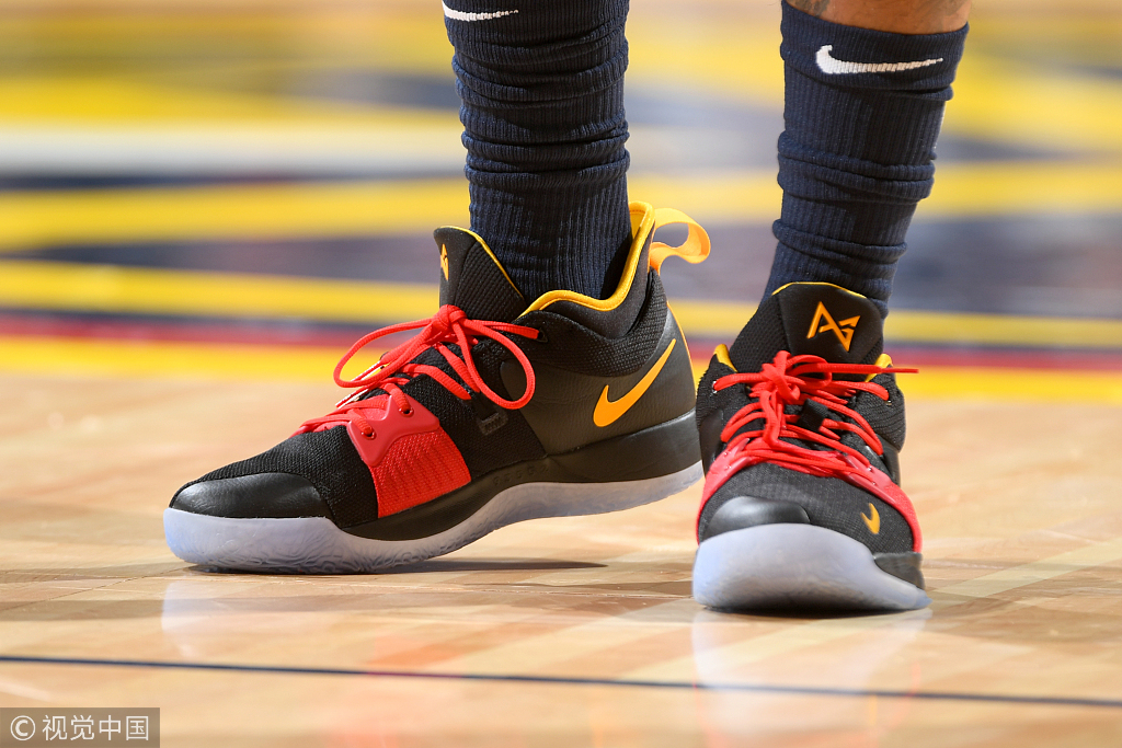 汤神回归穿的篮球鞋,汤神签约安踏前穿什么鞋