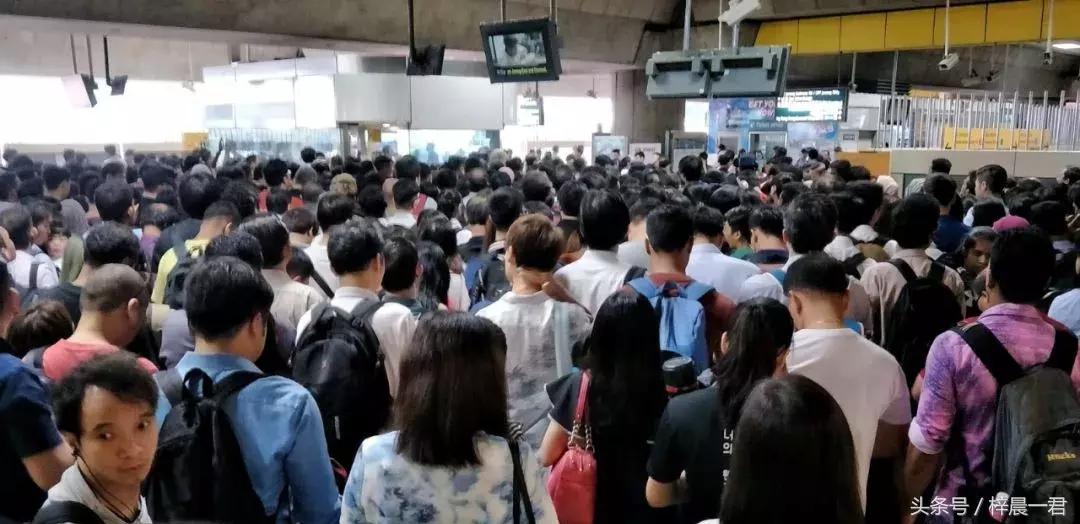 浦东与新加坡人口密度,新加坡面积与人口密度