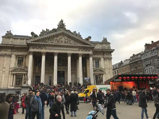 从中国开车来巴黎,从中国开车到欧洲