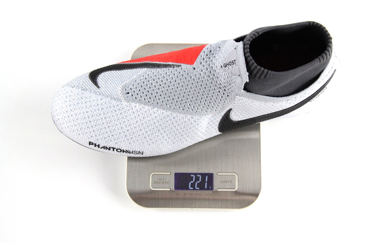 耐克暗煞phantomvsn2t,中场大师的球鞋