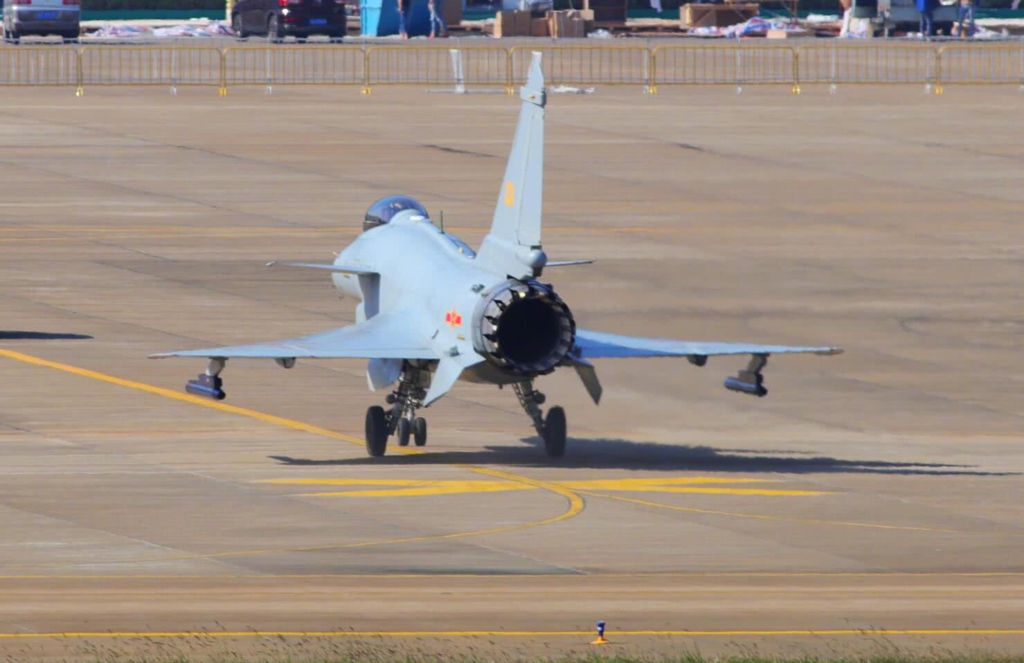 苏35与歼10b,歼10b与苏35