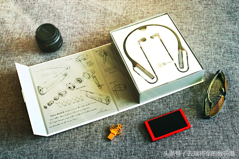 1more颈挂式蓝牙耳机推荐,红点奖获奖耳机