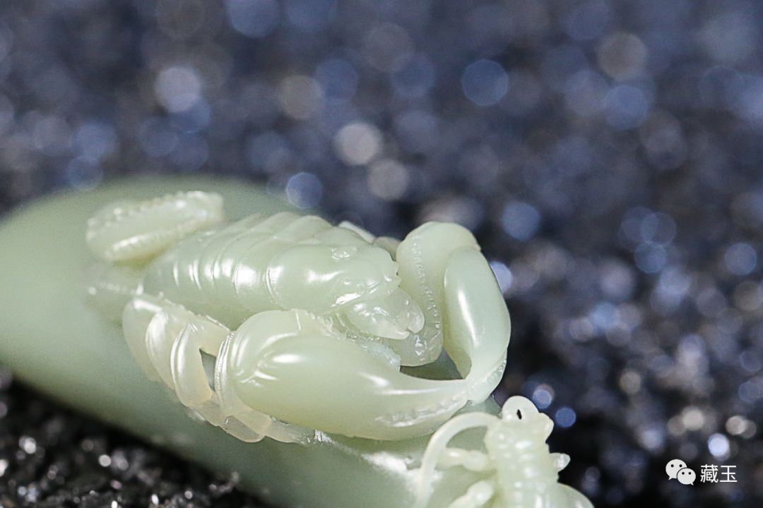 和田玉可以戴着洗澡吗,能戴着和田玉手镯洗澡吗