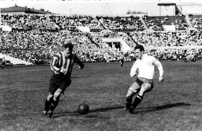 足球运动中的两翼齐飞,足球运动员转行解说