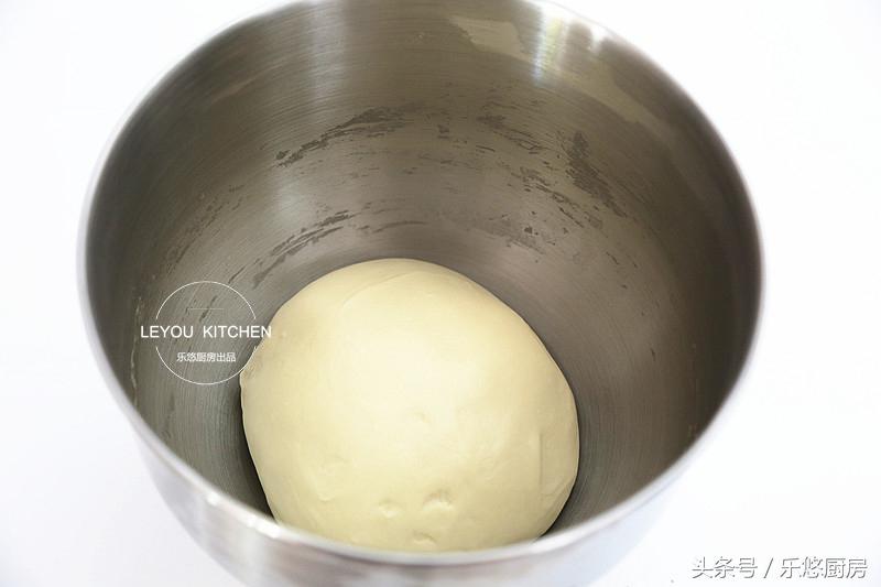 在家也可以轻松做蓬松暄软的面包,买回来的面包怎么做简单好吃