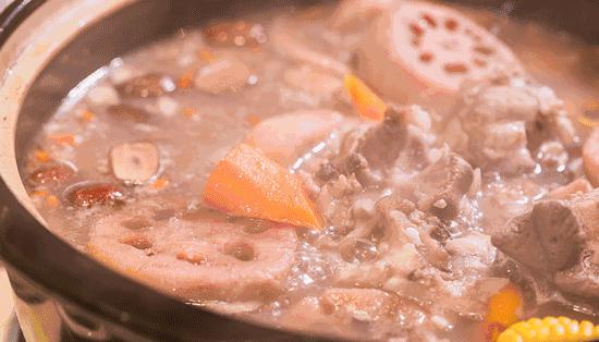 在武汉的几十块钱泡温泉网红景点,温泉泡池网红地点